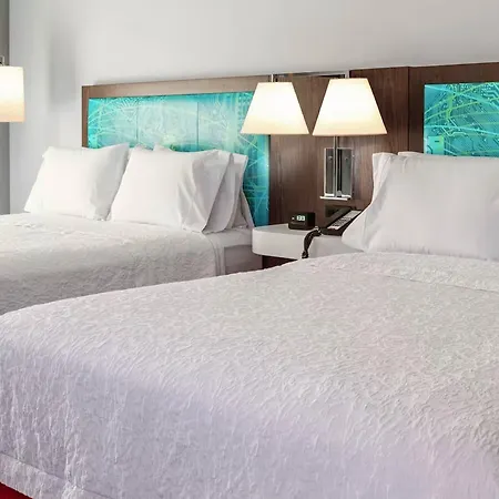 Hampton Inn Fort Myers Downtown-3